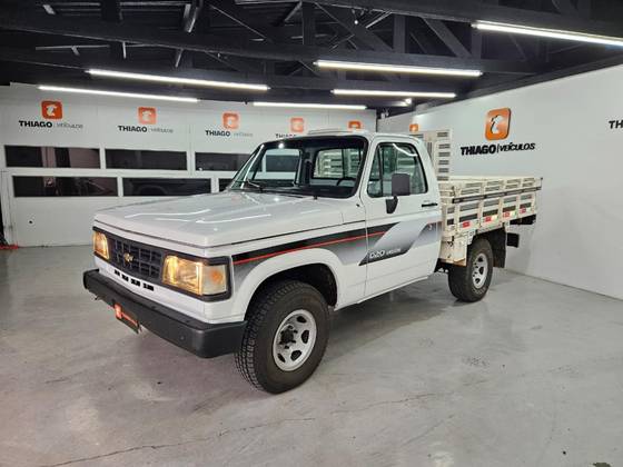 CHEVROLET D20 4.0 CUSTOM DE LUXE CS 8V DIESEL 2P MANUAL